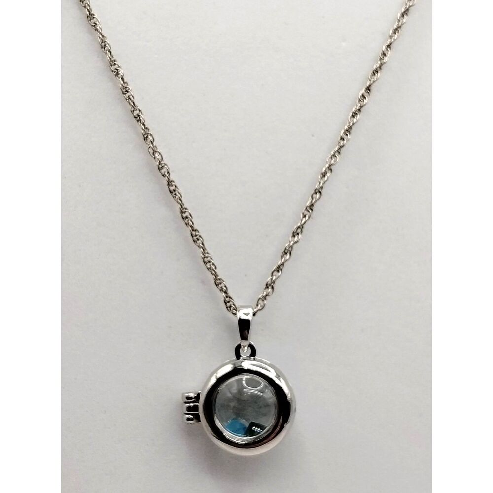 Beautiful Magnifying Locket Necklace with Birth Stones for May an March included